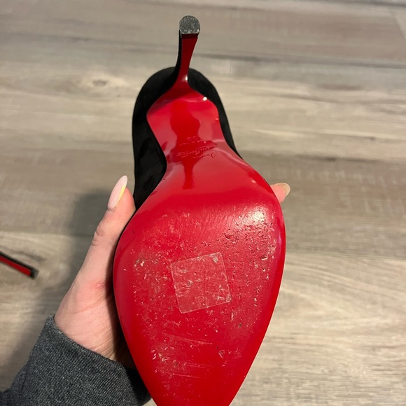 Louboutin Dolly 100 Suede Pumps - Picture 4 of 4